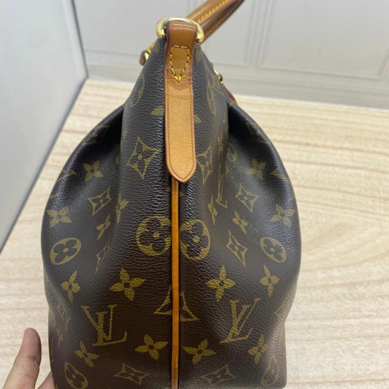 Louis Vuitton Monogram Canvas Turenne MM 2014 Satchel