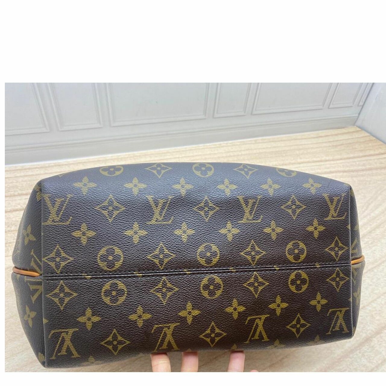 Louis Vuitton Monogram Canvas Turenne MM 2014 Satchel