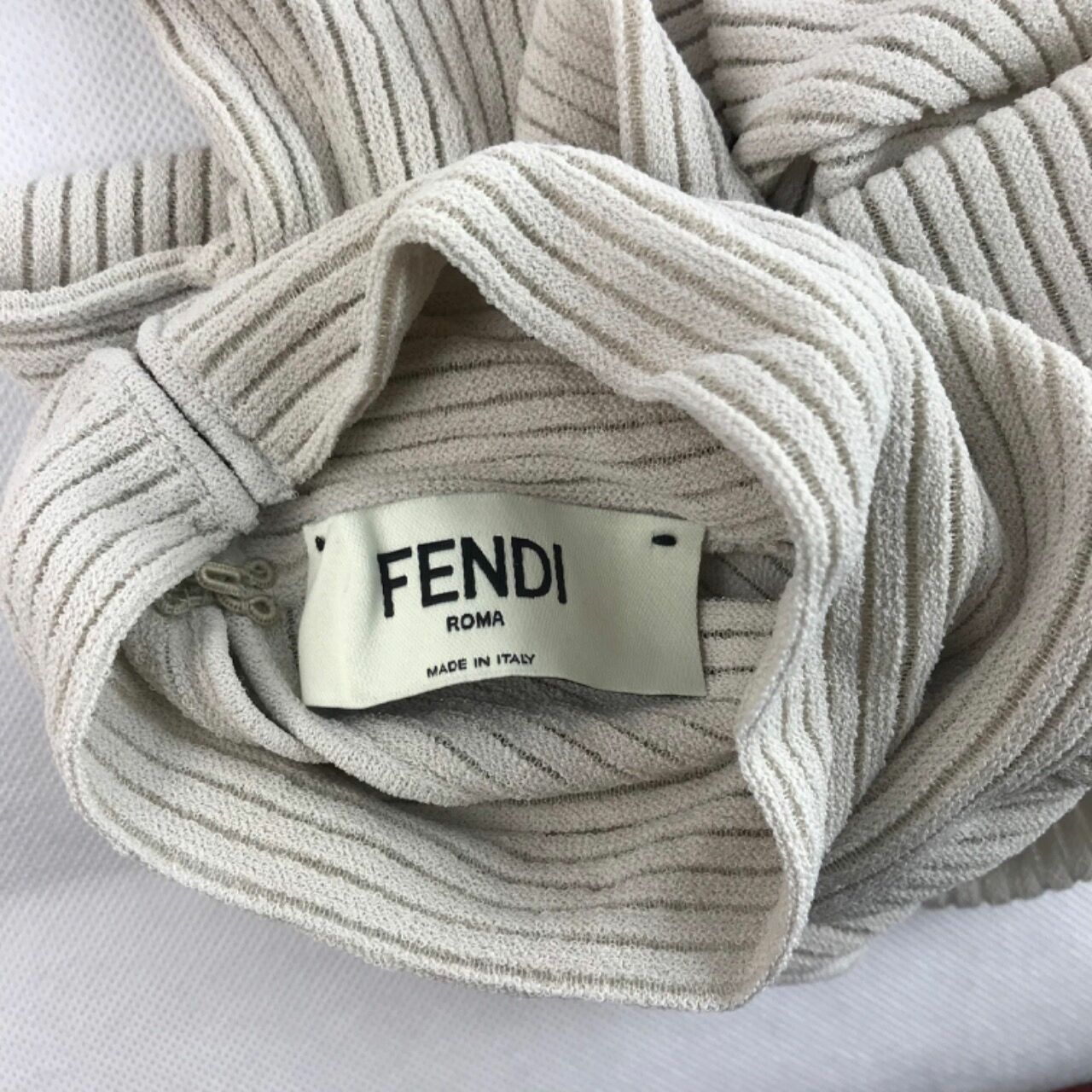 Fendi Nude Kaos