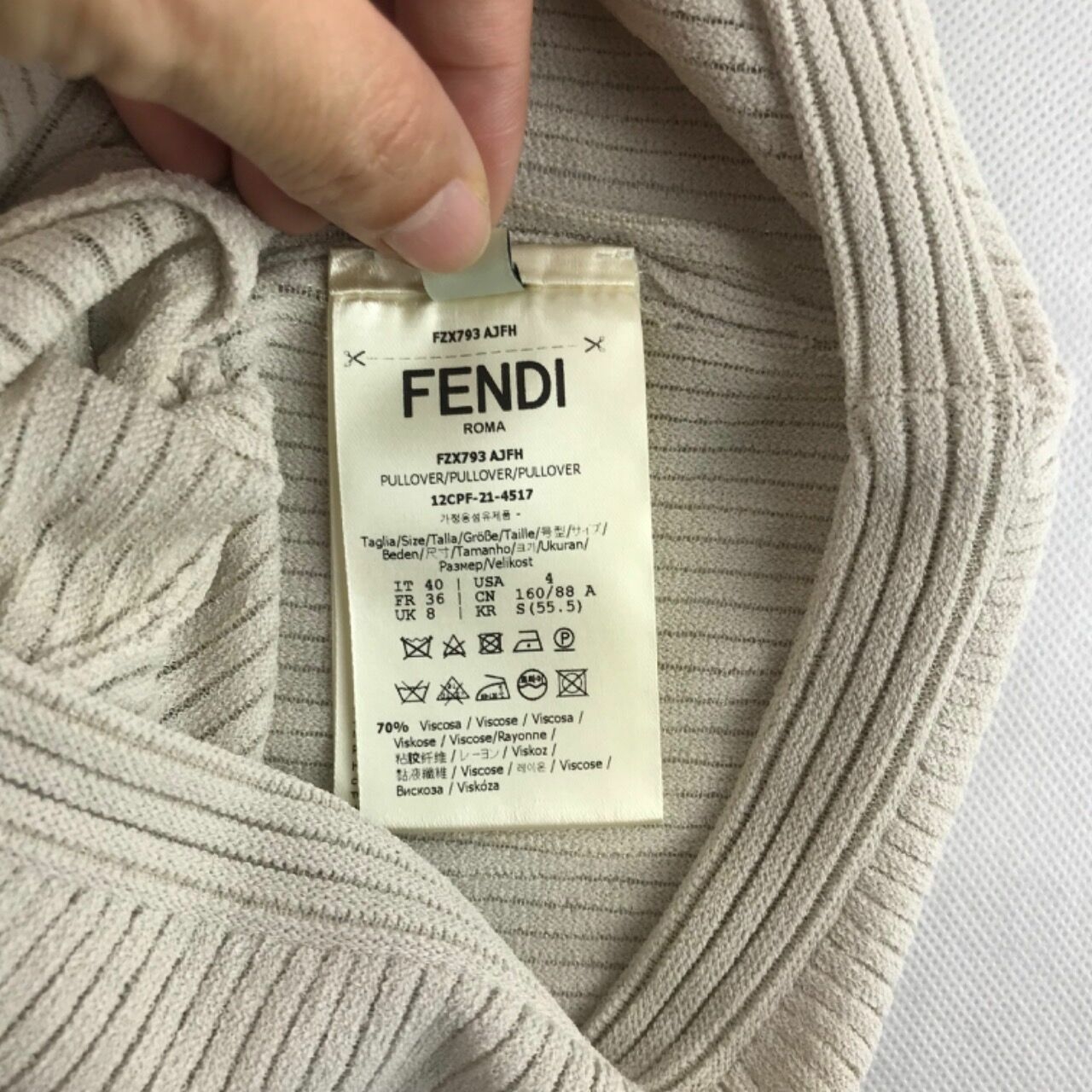 Fendi Nude Kaos