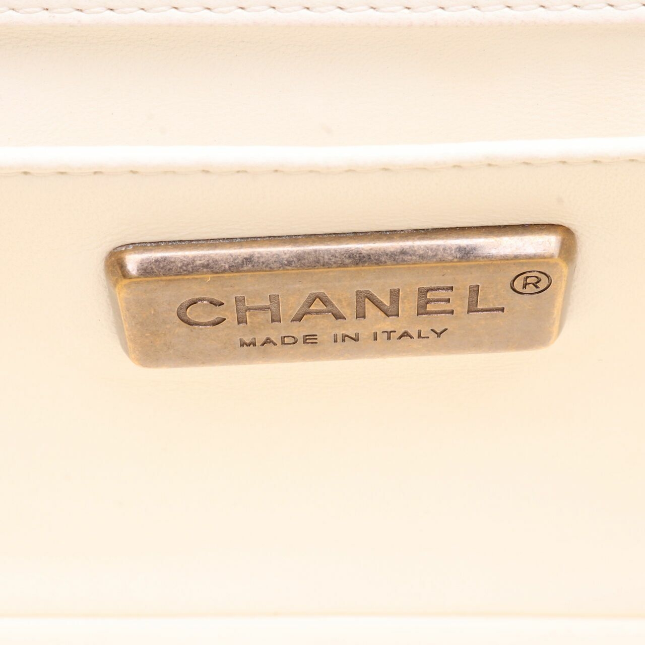 Chanel Snakeskin Medium Boy Ivory White #21 Shoulder Bag