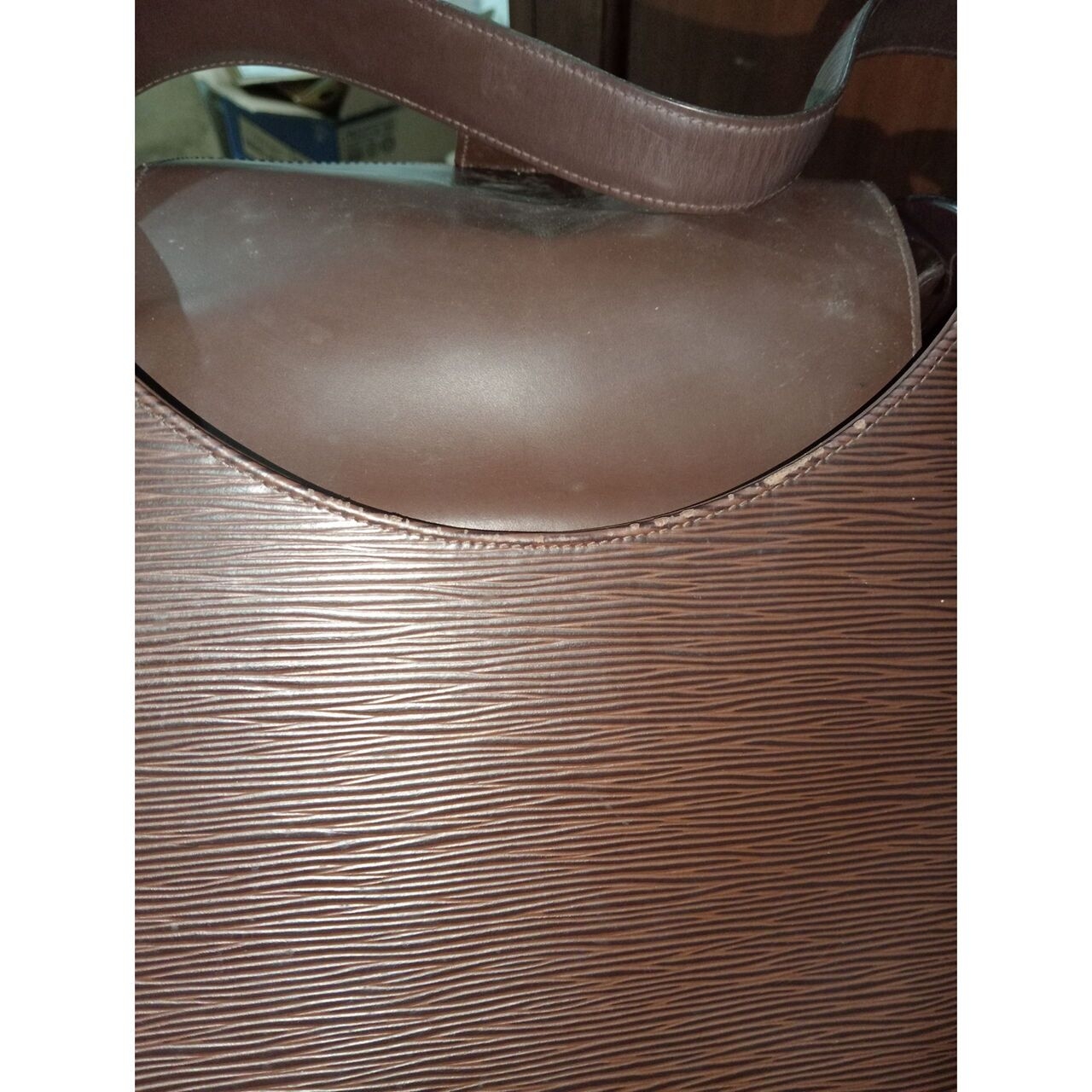 Louis Vuitton 2000 Brown Epi Verseau Shoulder Bag 