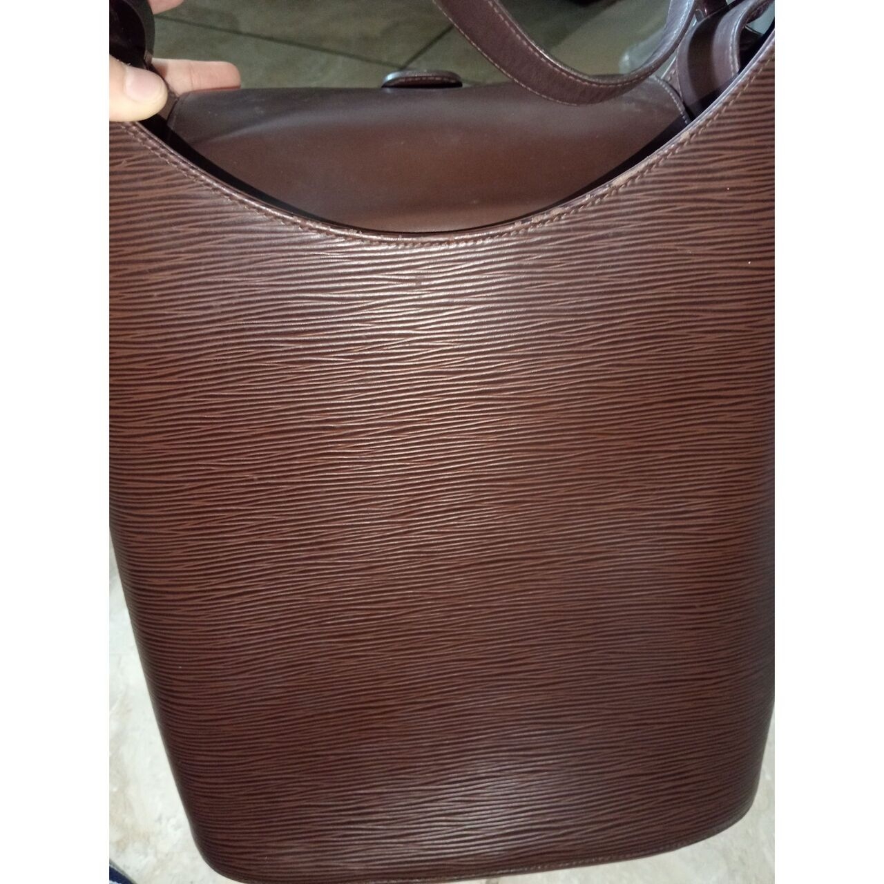 Louis Vuitton 2000 Brown Epi Verseau Shoulder Bag 