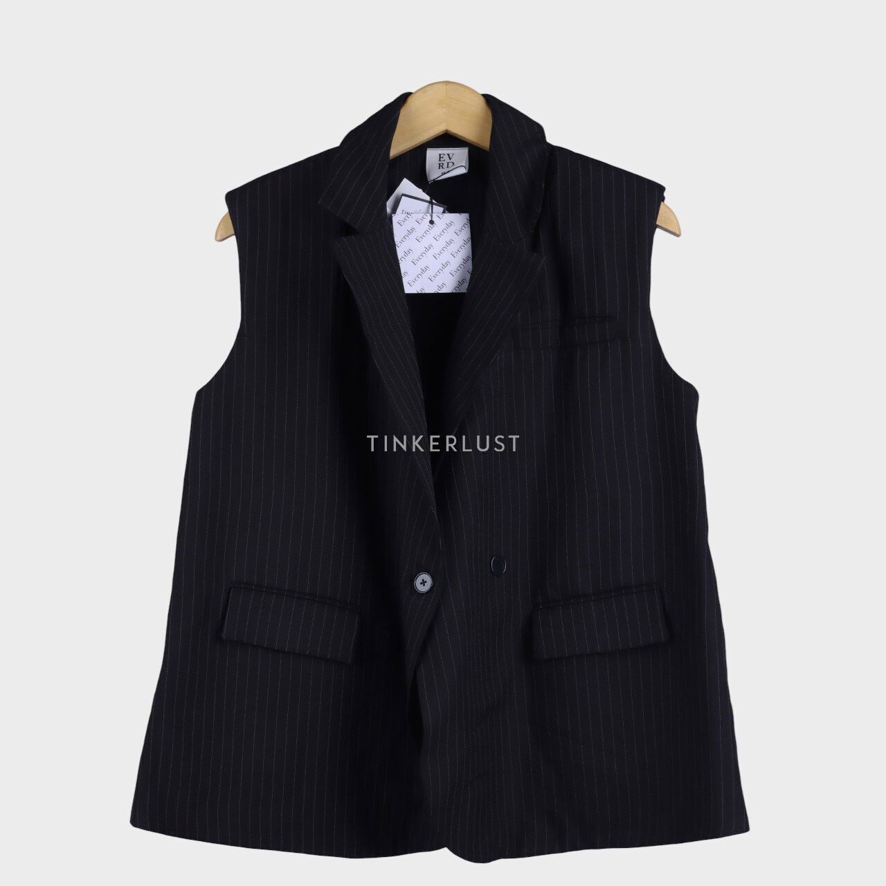 claude x Everyday Black Stripes Vest