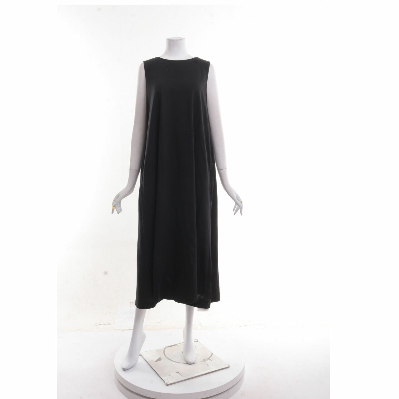 UNIQLO Black Long Dress