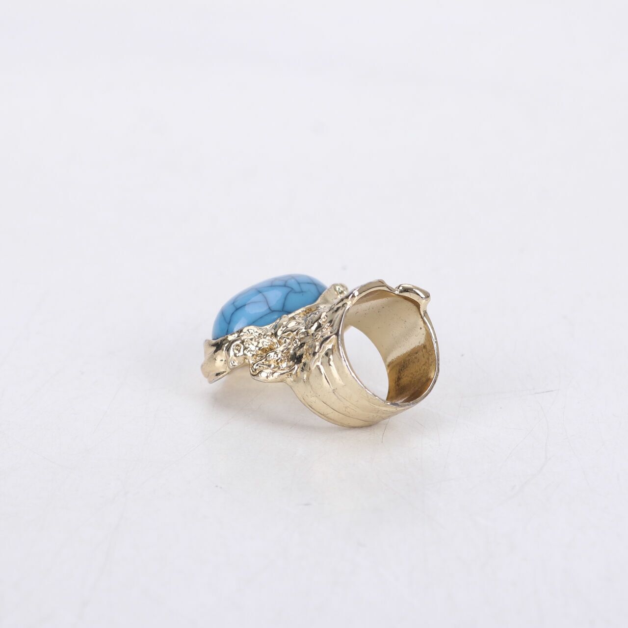 Yves Saint Laurent Arty Oval Ring in Turquoise Jewellery