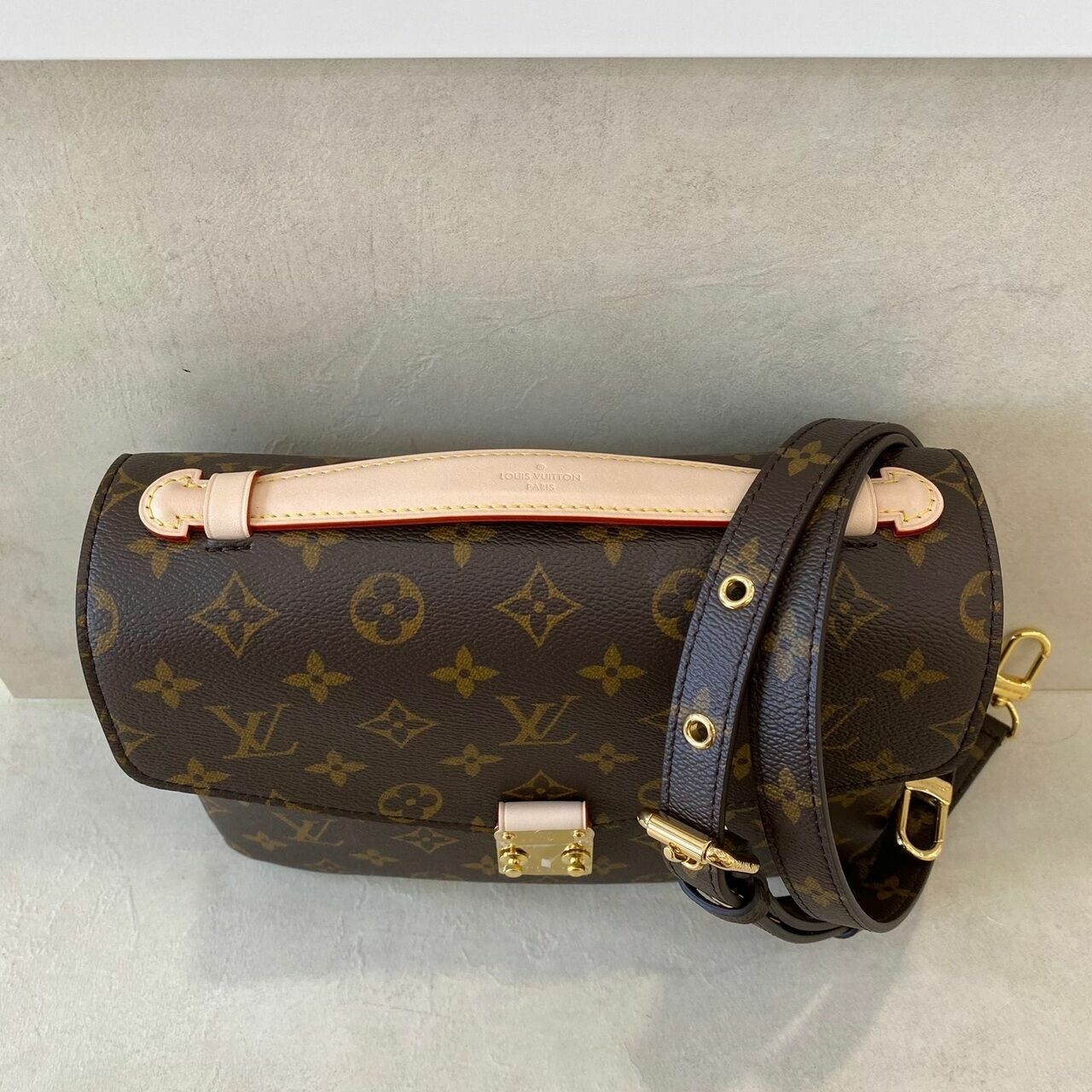 Louis Vuitton Metis Pochette Monogram Satchel