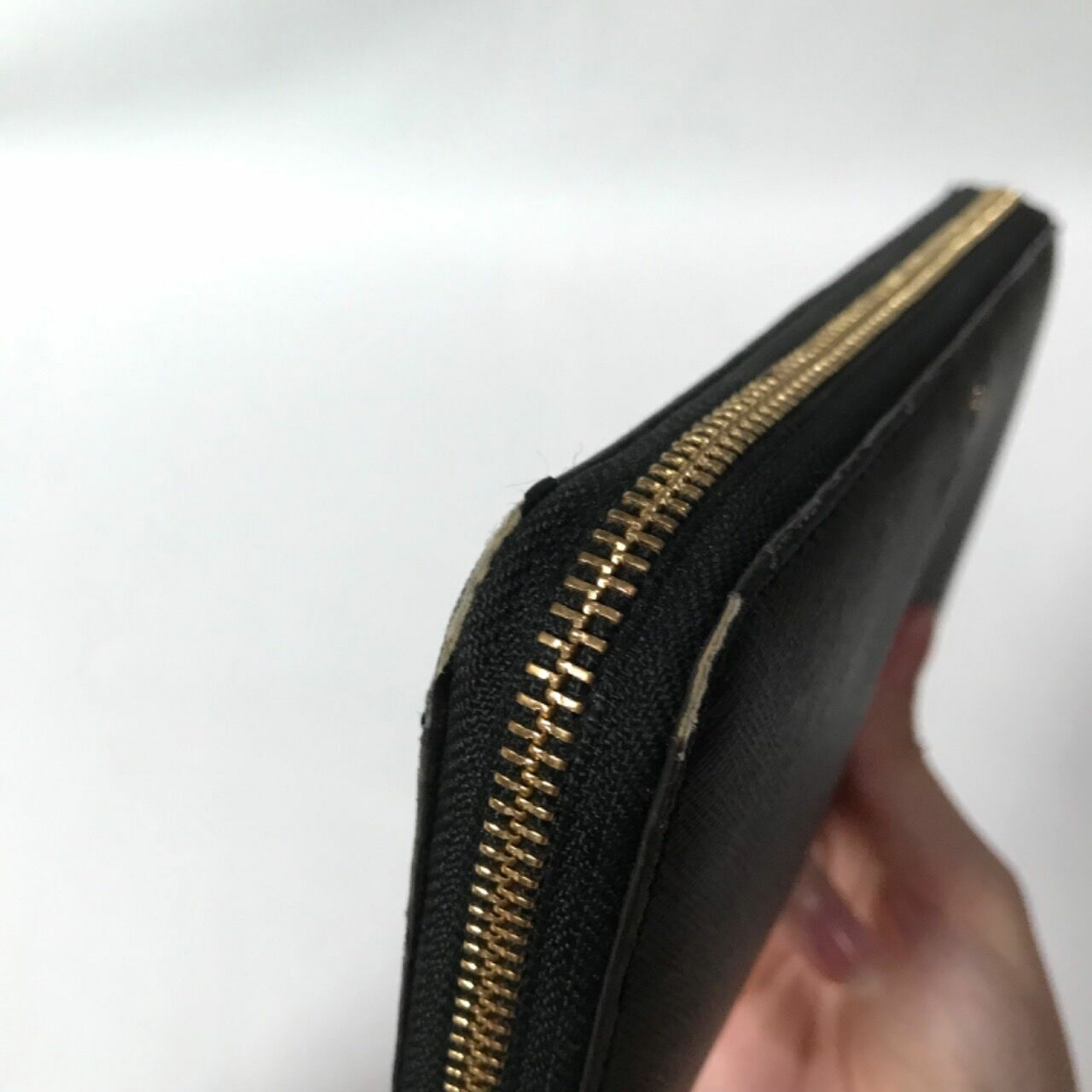 Kate Spade Black Zipper Wallet