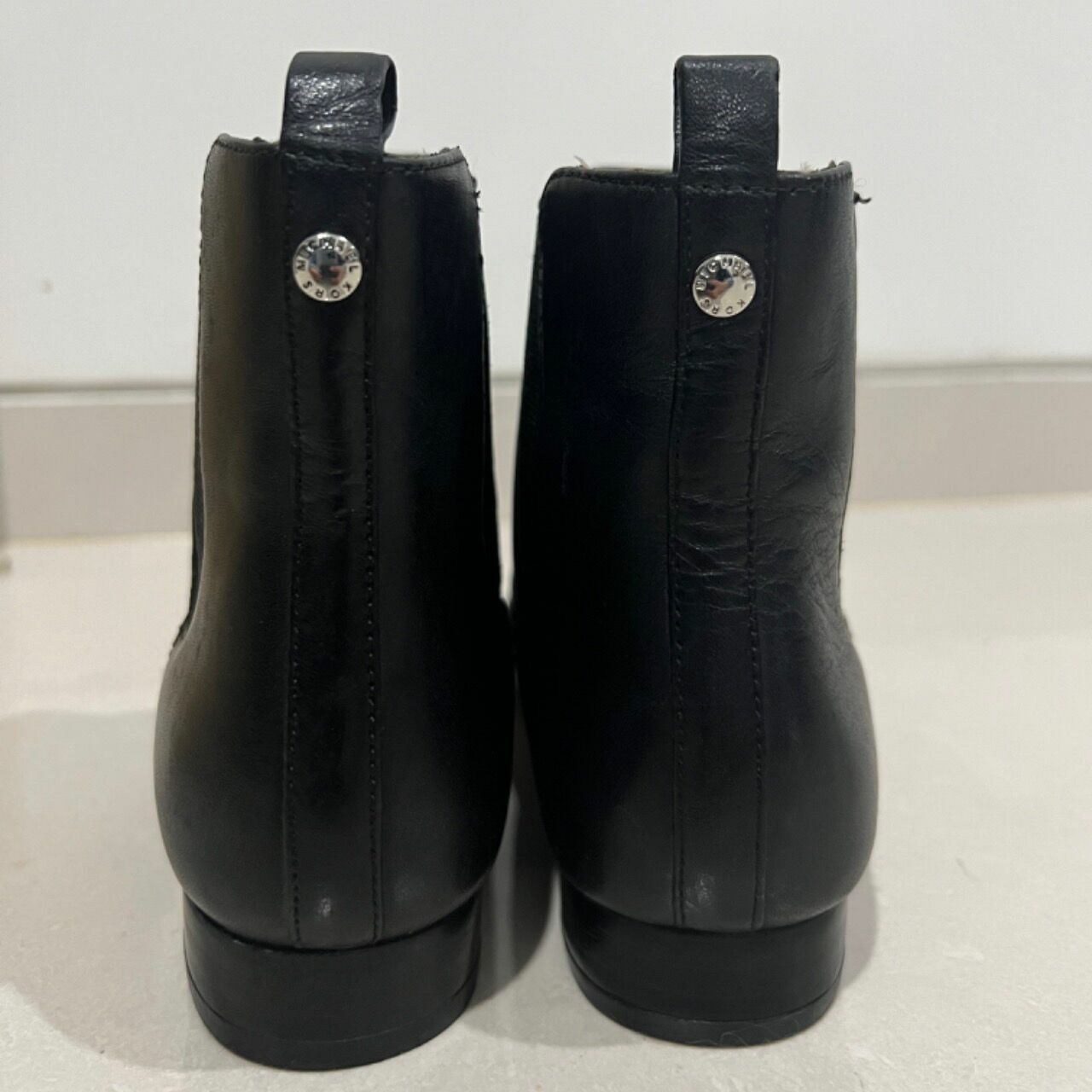 Michael Kors Black Sepatu