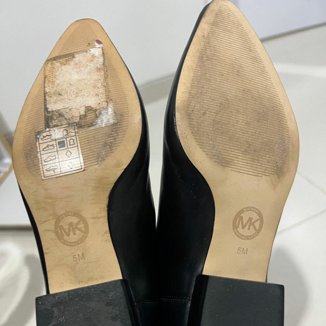 Michael Kors Black Sepatu