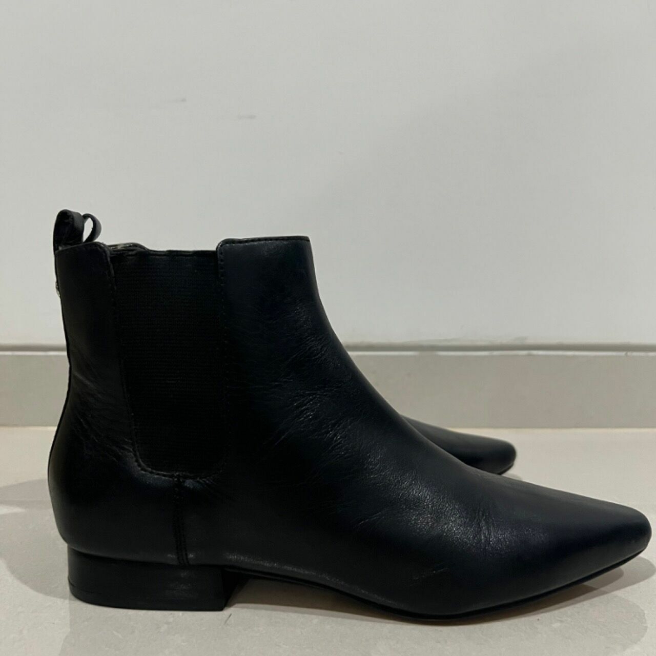 Michael Kors Black Sepatu