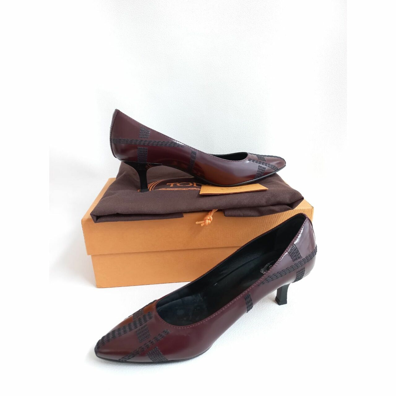 Tod's Women Pump Maroon Heels