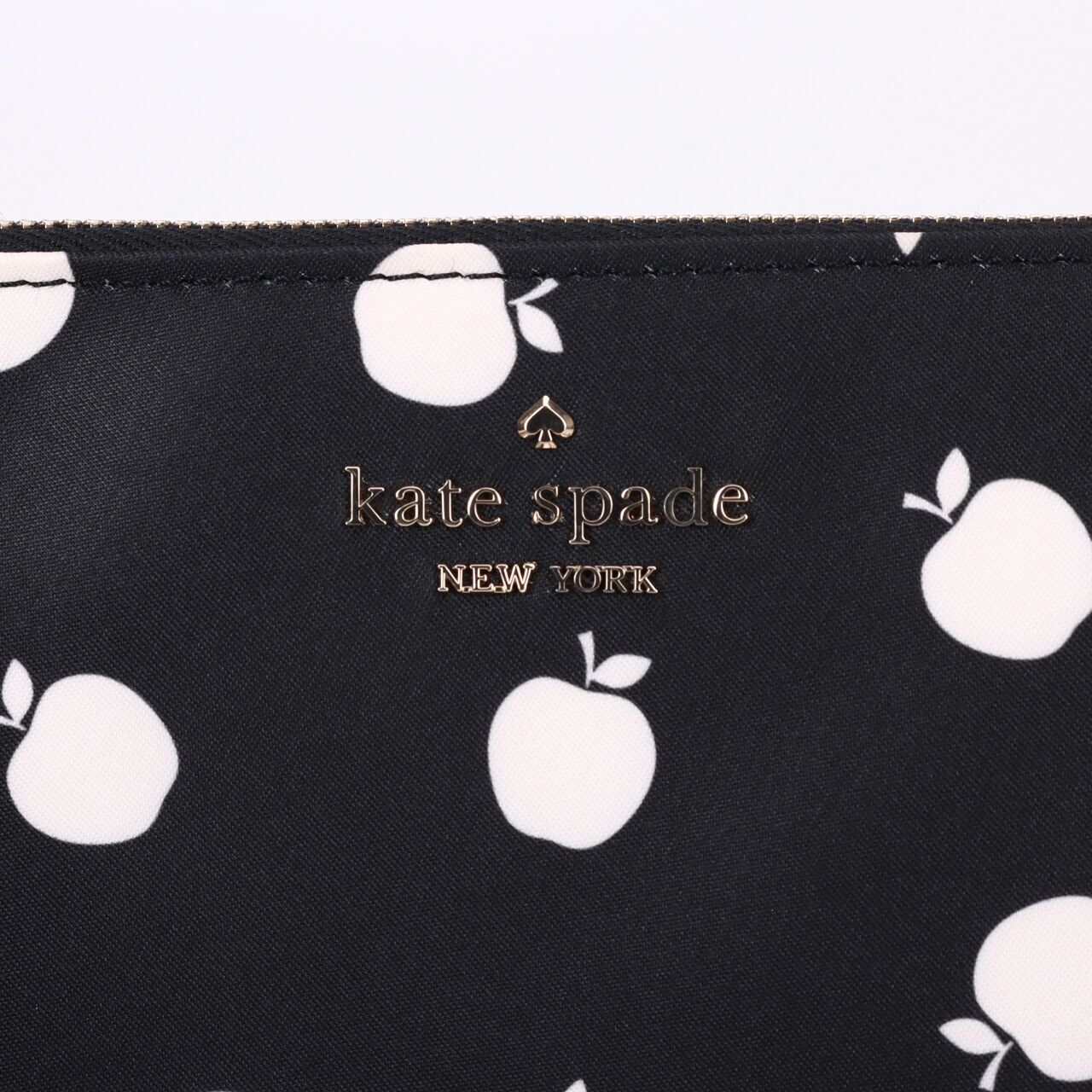 Kate Spade Chelsea Medium Wristlet Pouch in Black Multi K8258