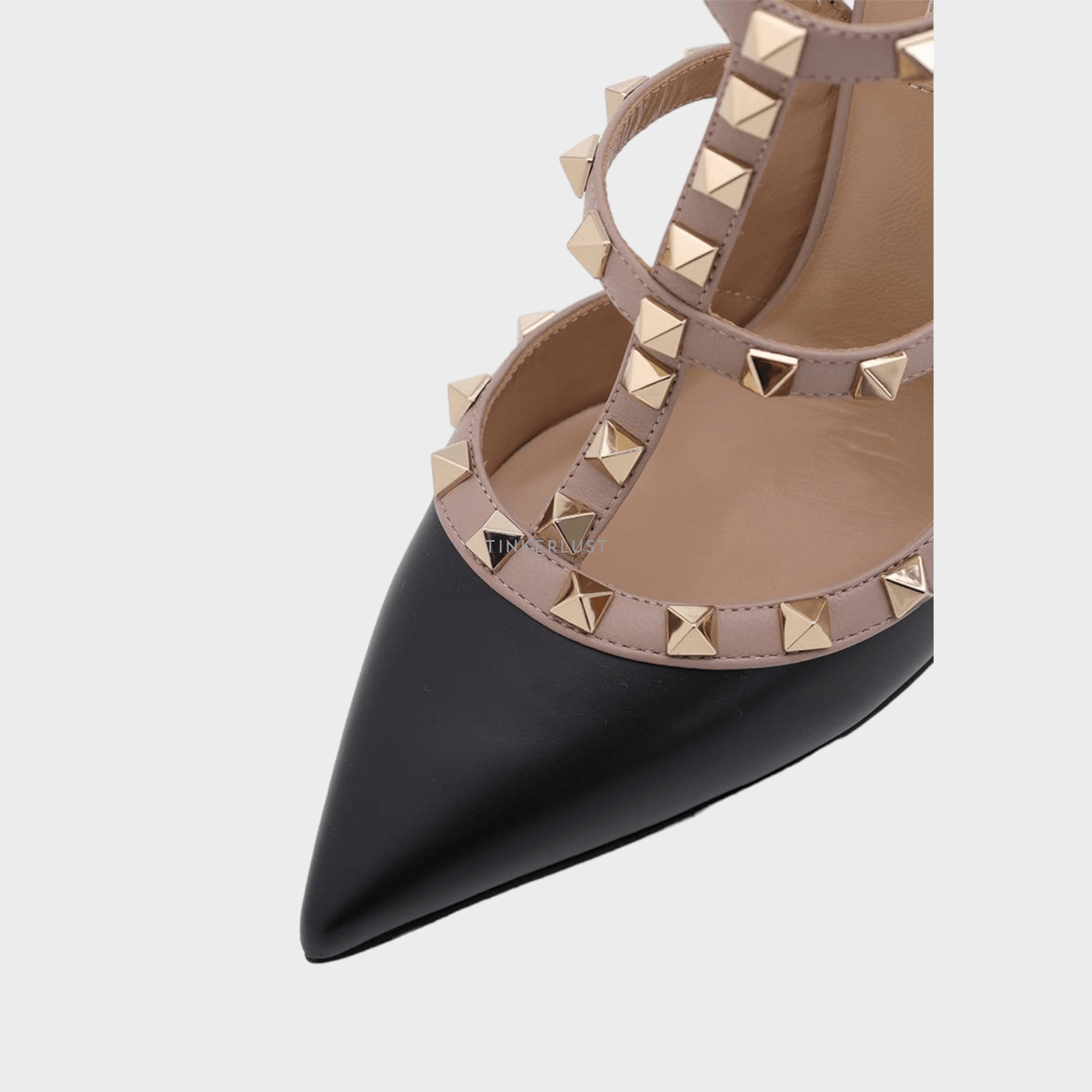 Valentino Rockstud Heels 10cm in Black Calf	