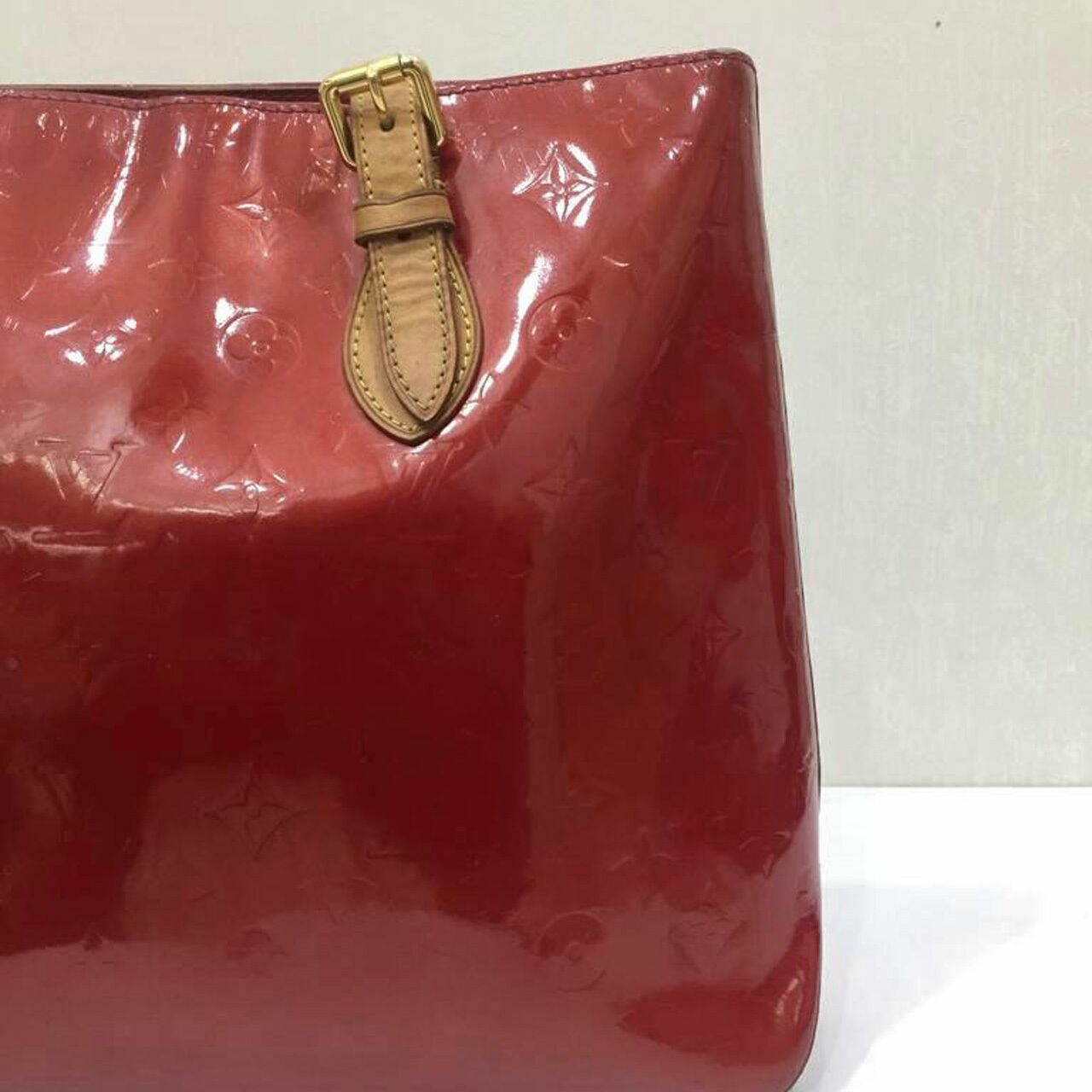 Louis Vuitton Brentwood Red Vernis Tote Bag