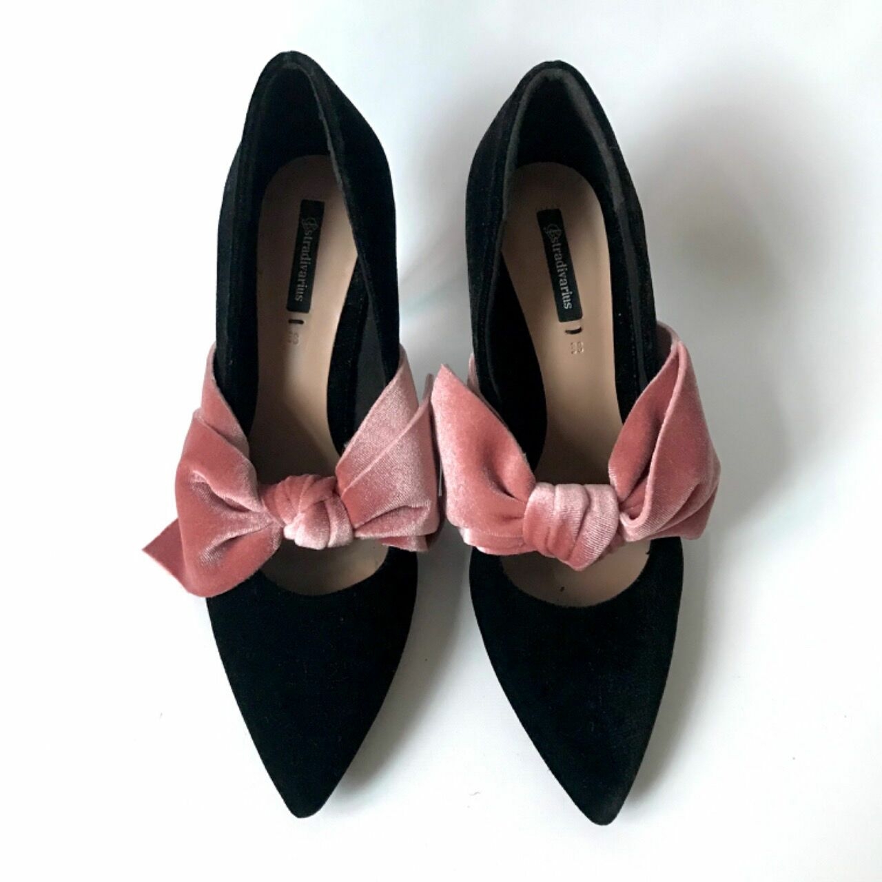 Stradivarius Bow Pumps