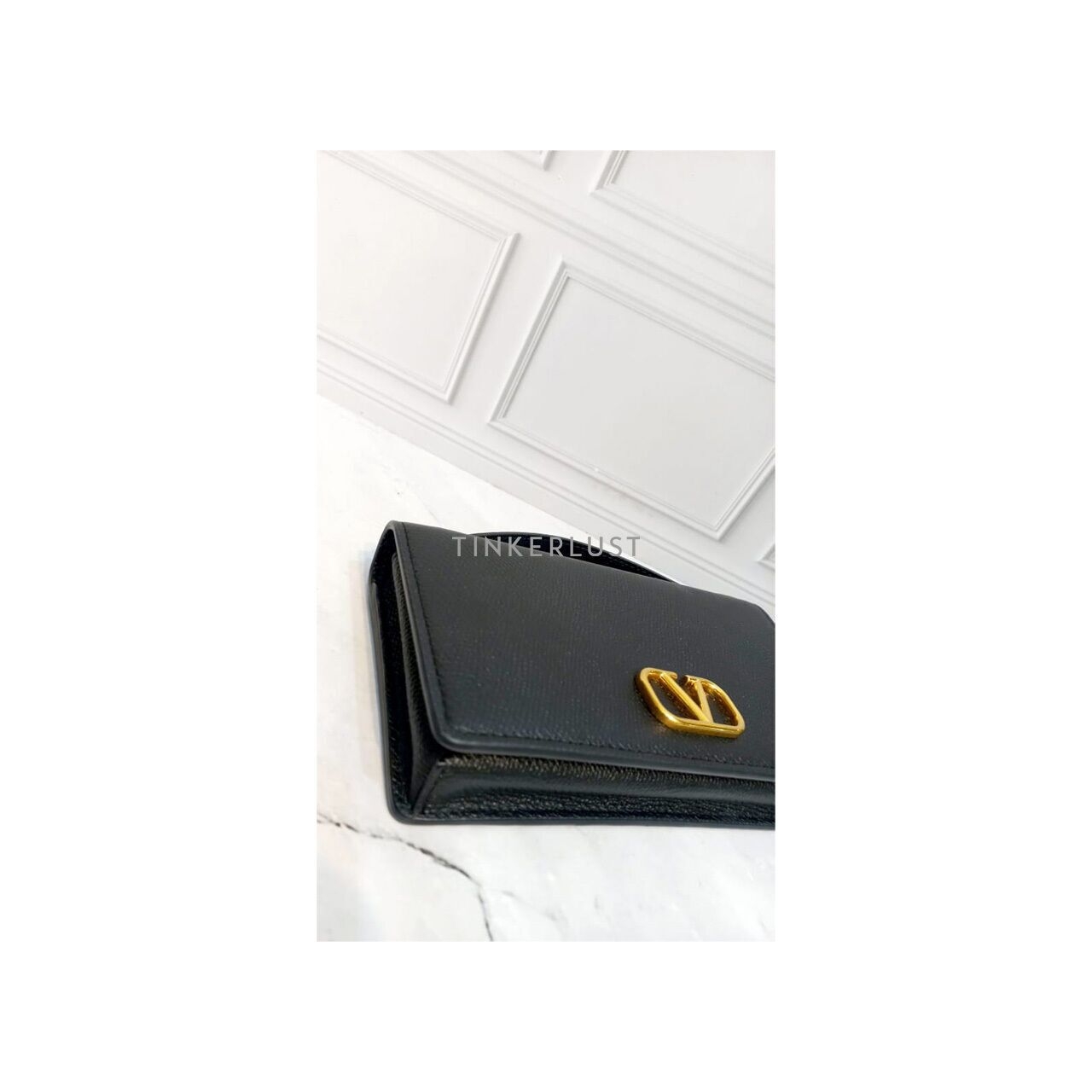 Valentino V Logo Garavani Black GHW 2023 Sling Bag