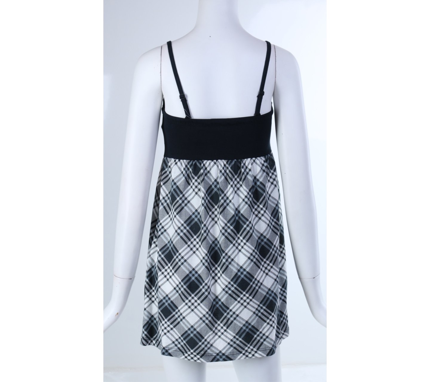 UNIQLO Black And White Plaid Sleeveless Blouse