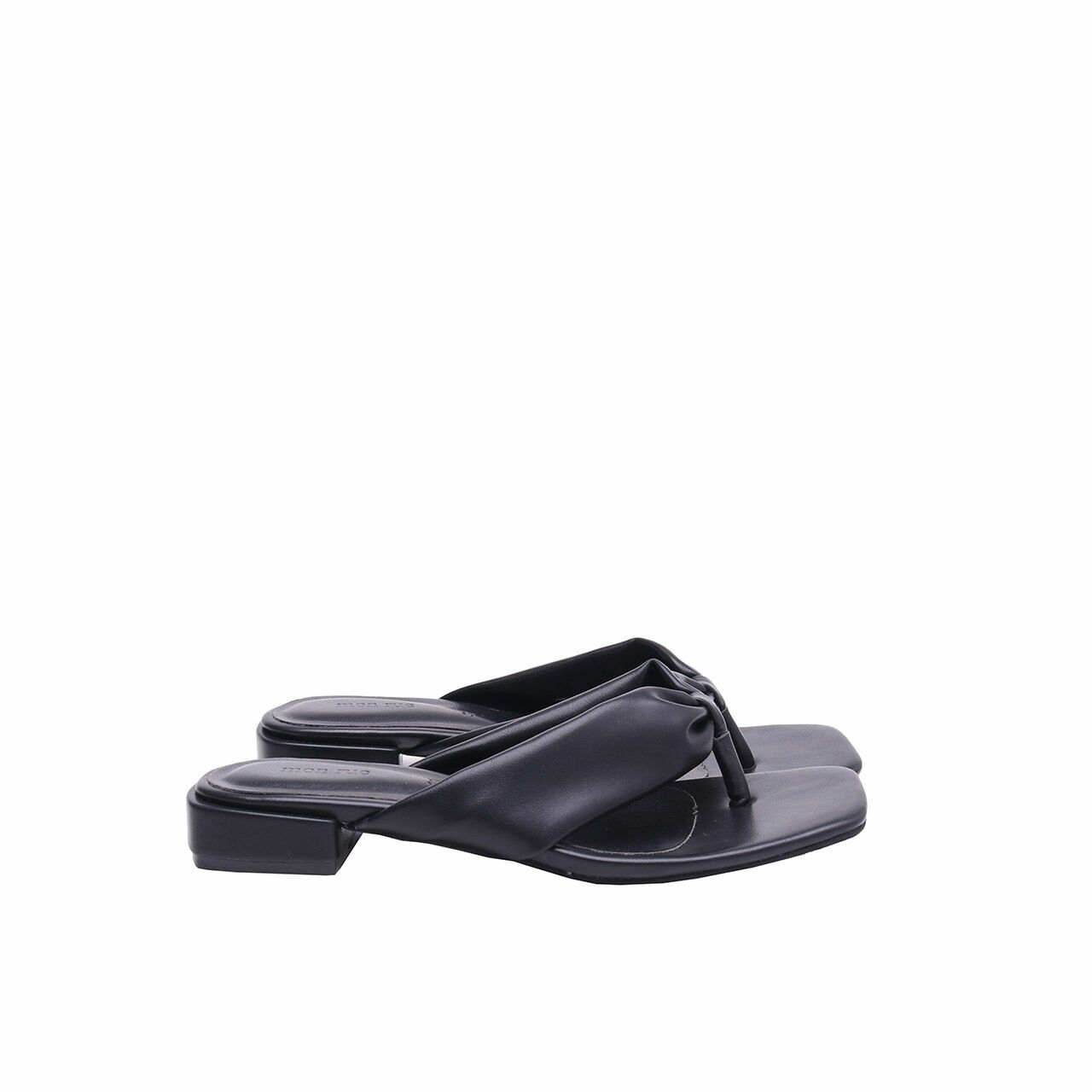 Mader Black Sandals