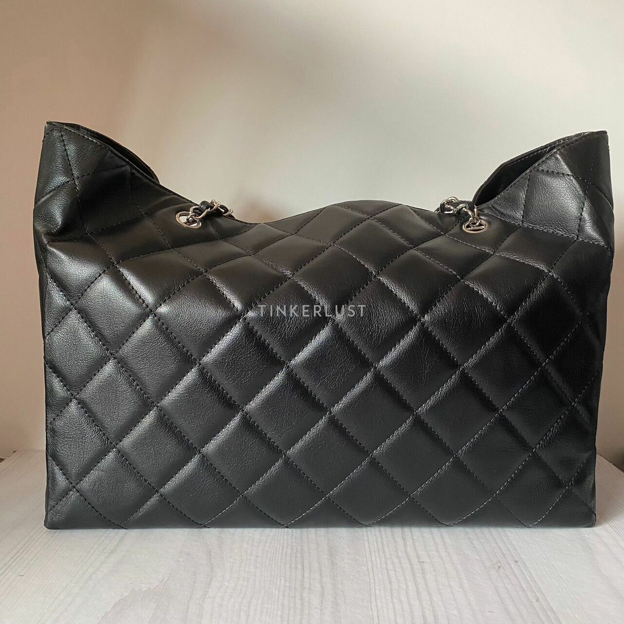 Chanel Timeless CC Lambskin Tote Black #15