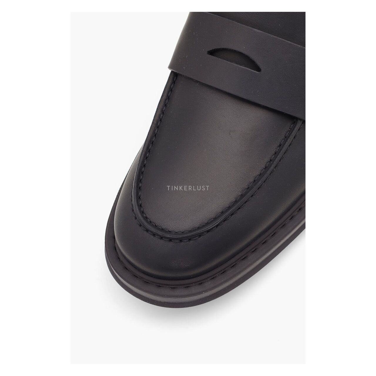 Loro Piana Men Travis Loafers in Black Calfskin