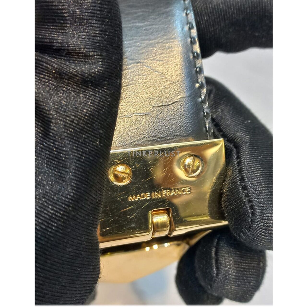 Louis Vuitton Men Black Epi Leather Belt