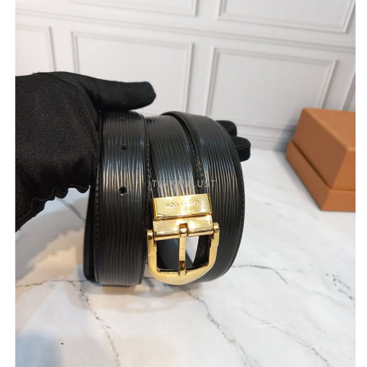 Louis Vuitton Men Black Epi Leather Belt