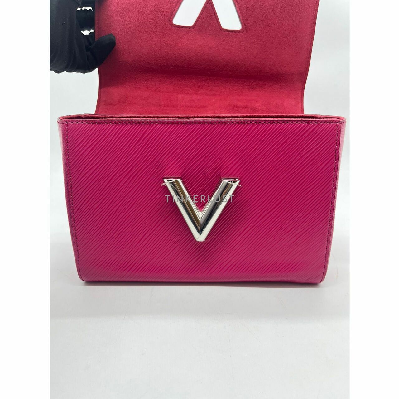 Louis Vuitton Twist MM Epi Fuchsia SHW 2016 Shoulder Bag