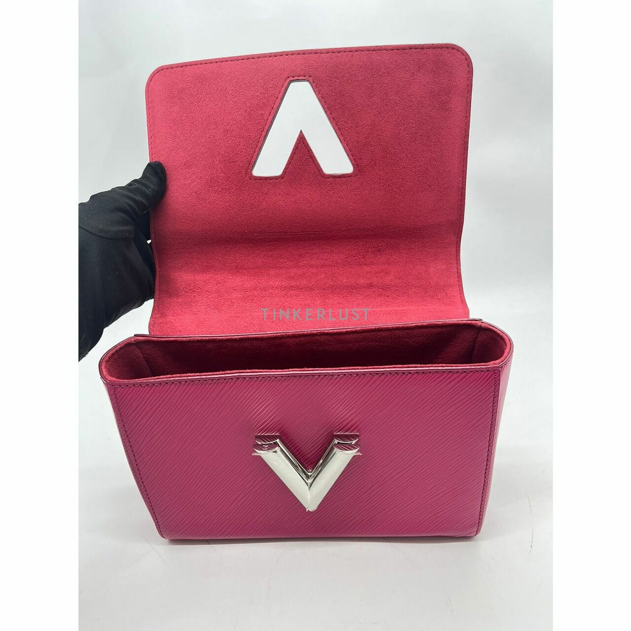 Louis Vuitton Twist MM Epi Fuchsia SHW 2016 Shoulder Bag