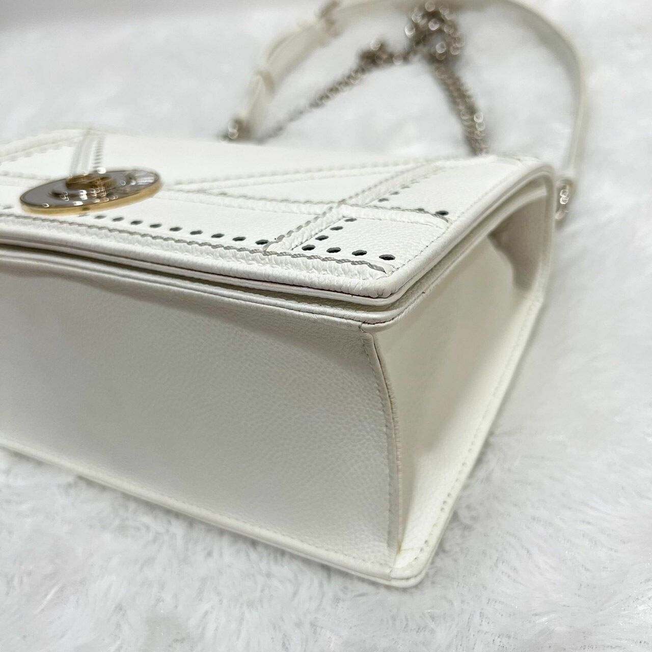 Christian Dior Diorama Medium Broken White Leather CD Clasp SHW Shoulder Bag