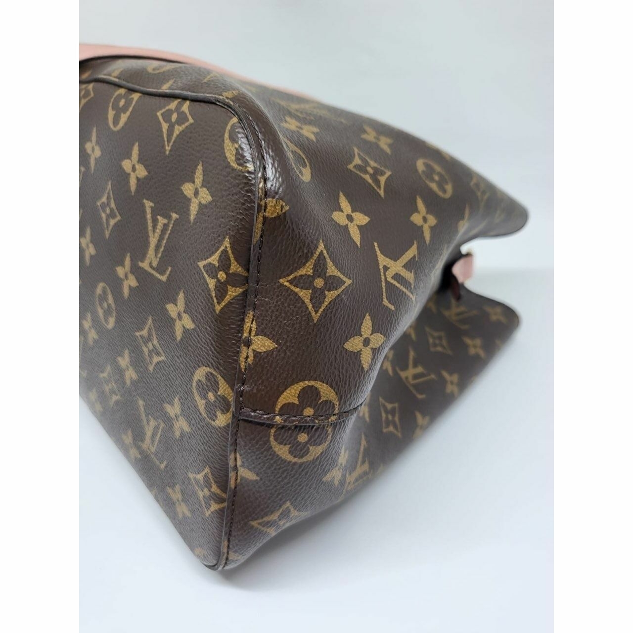 Louis Vuitton Monogram Neo Noe Rose Poudre Bucket Bag