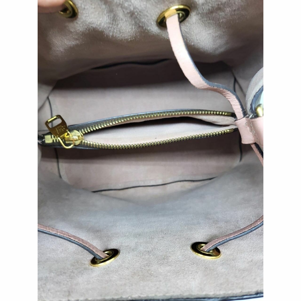 Louis Vuitton Monogram Neo Noe Rose Poudre Bucket Bag