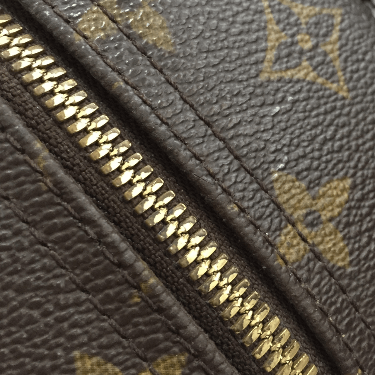 Louis Vuitton Deauville Monogram Canvas Handbag