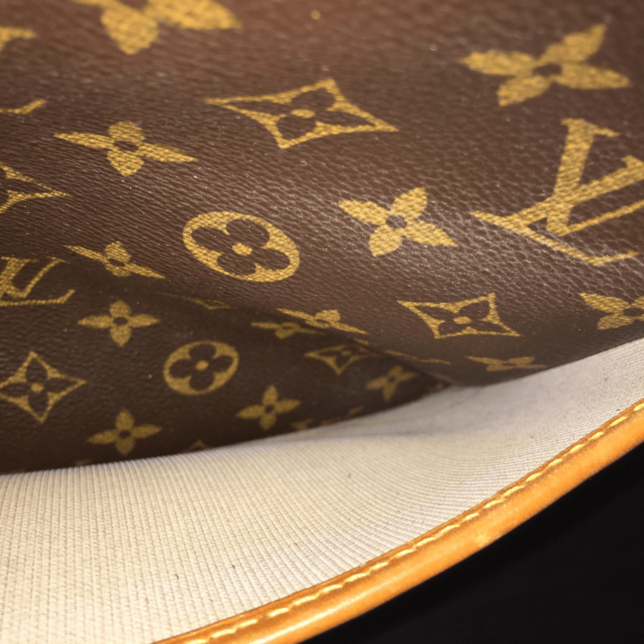 Louis Vuitton Deauville Monogram Canvas Handbag