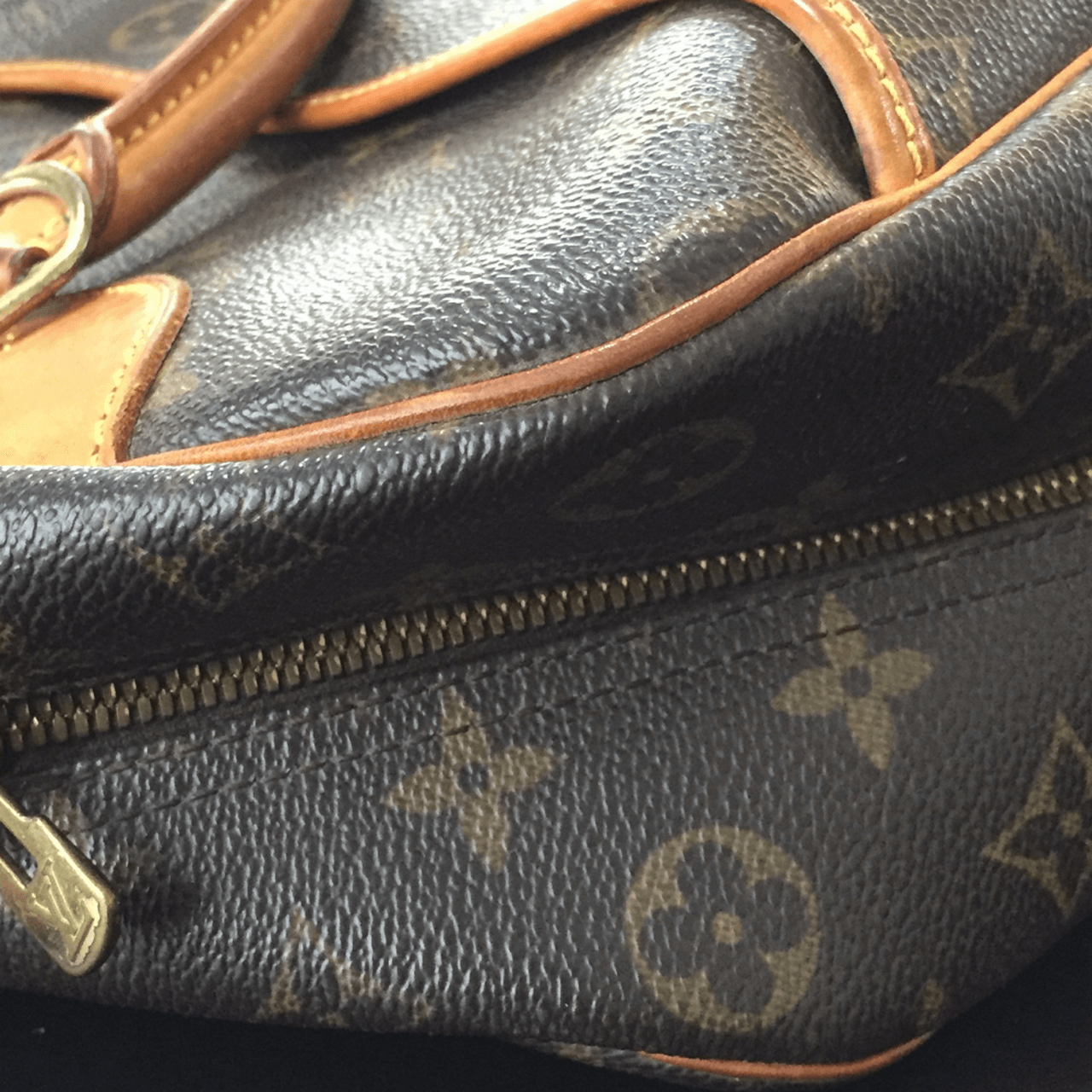 Louis Vuitton Deauville Monogram Canvas Handbag