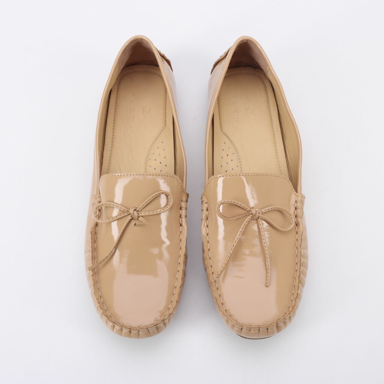 Private Collection Nude Flats