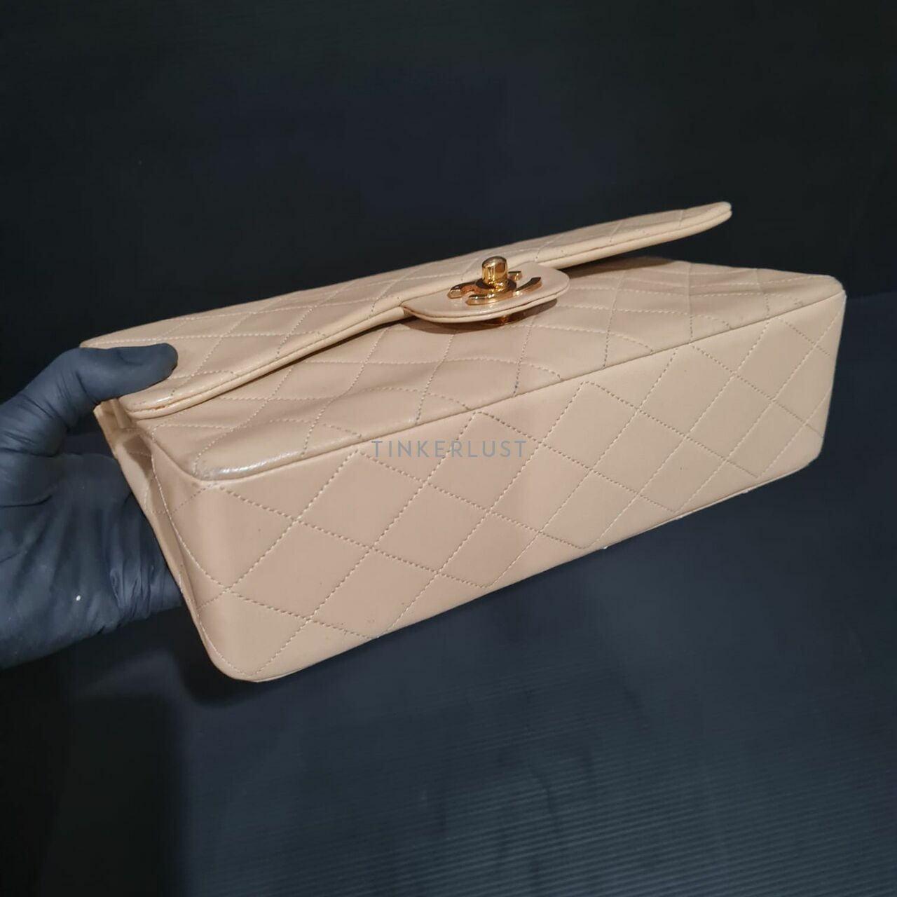 Chanel Vintage Beige Medium Flap GHW Shoulder Bag