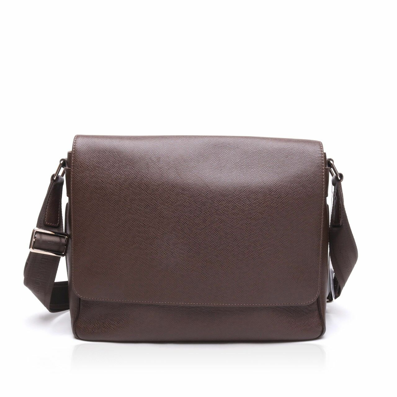 Louis Vuitton Taiga Roman MM Messenger Brown