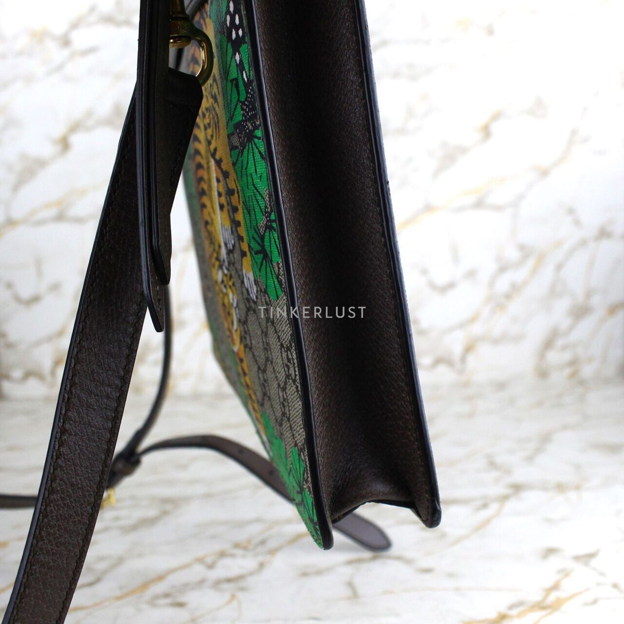 Gucci GG Supreme Bengal Tigers Sling Bag