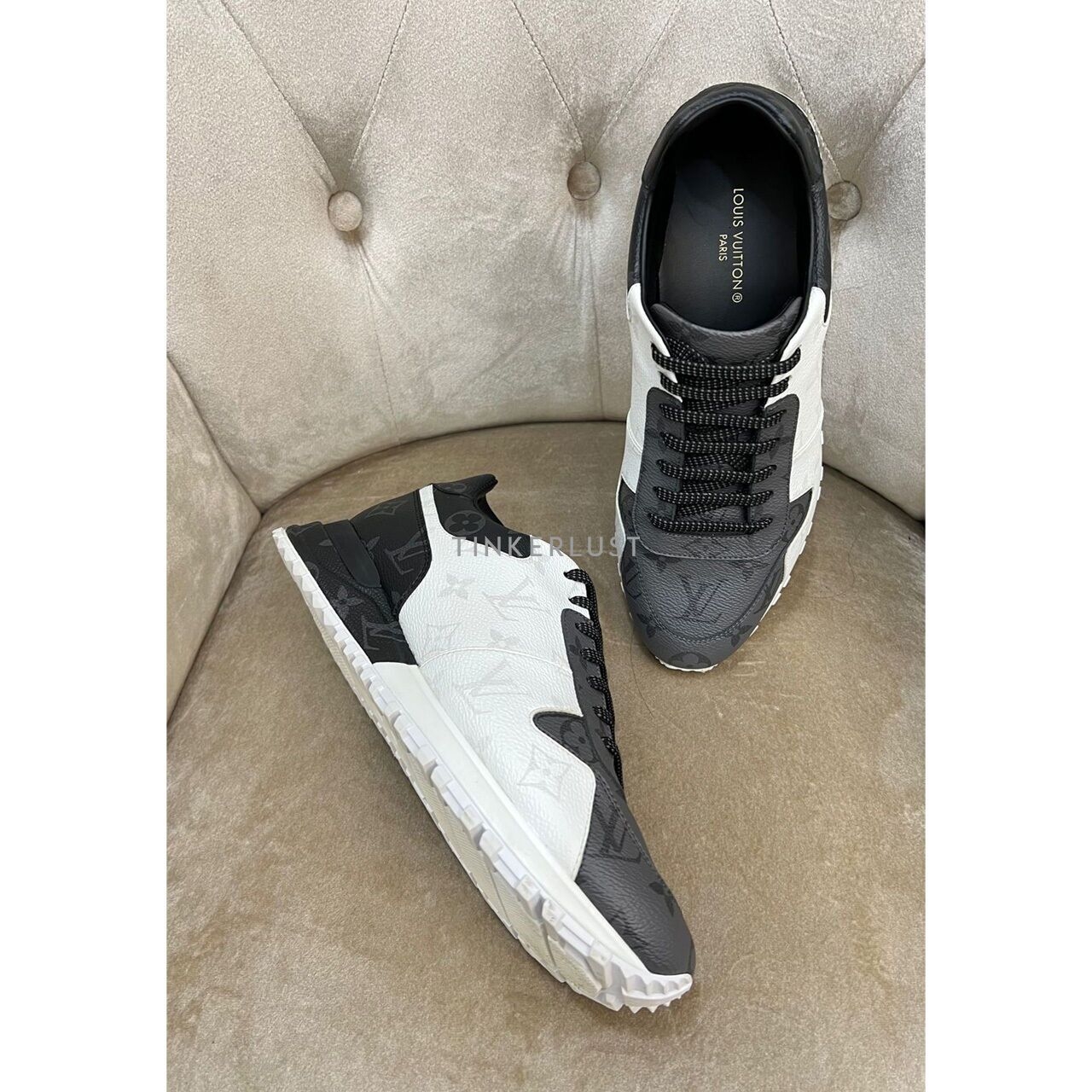 Louis Vuitton Run Away Eclipse 2023 Sneakers 