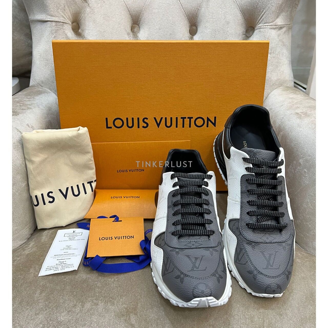 Louis Vuitton Run Away Eclipse 2023 Sneakers 