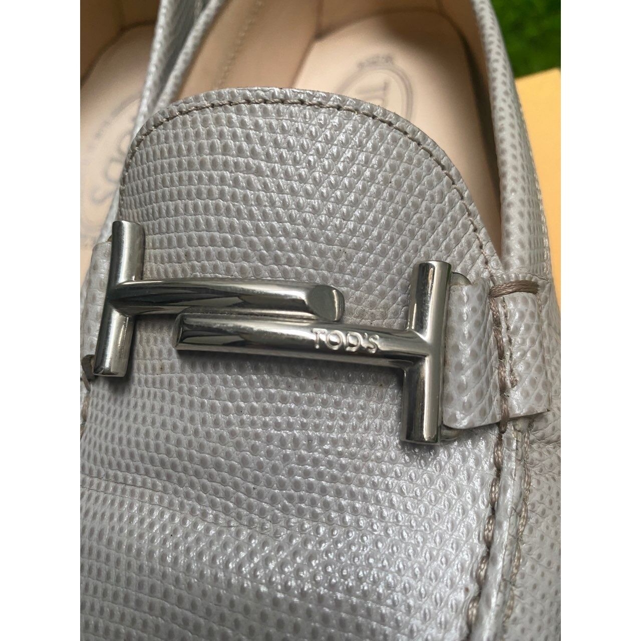 Tod's Light Grey Flats