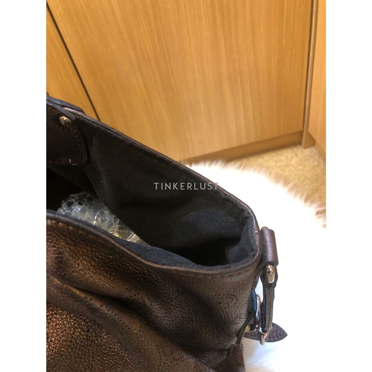 Louis Vuitton Mahina Hobo Bronze 2008 Shoulder Bag