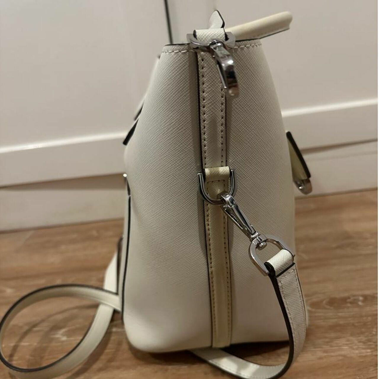 Michael Kors White Handbag