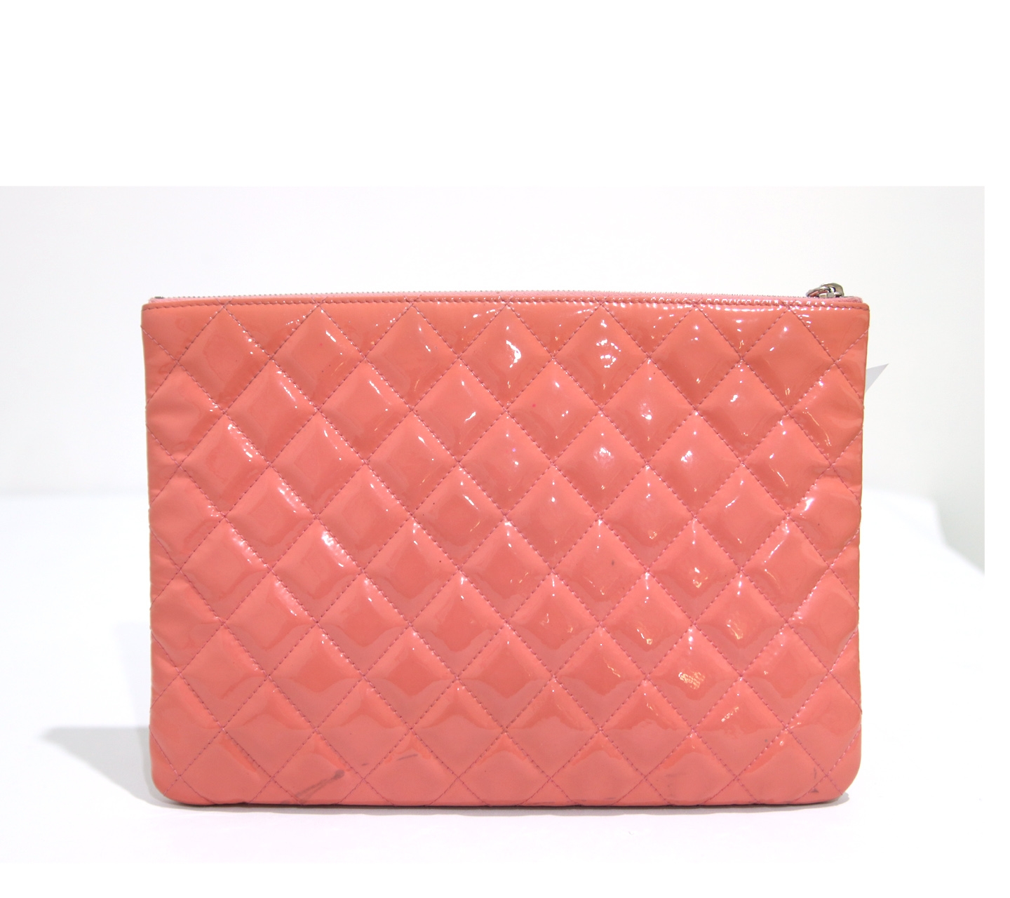 Chanel Pink Patent leather Quilted Pouch