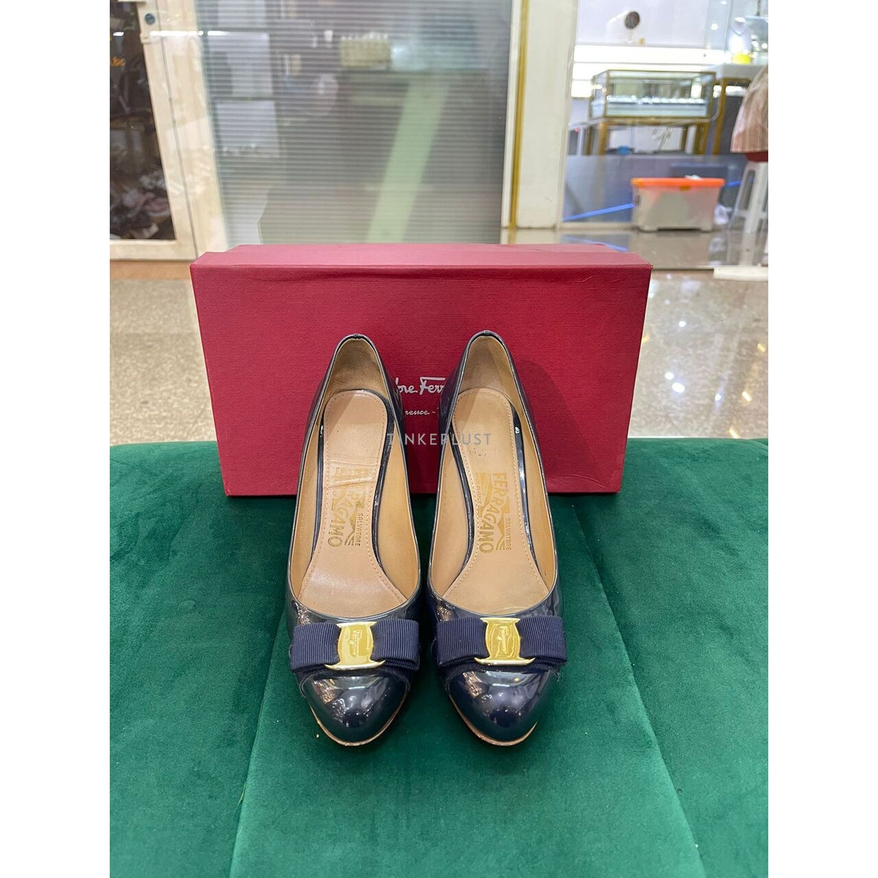 Salvatore Ferragamo Vara Pump Navy Heels