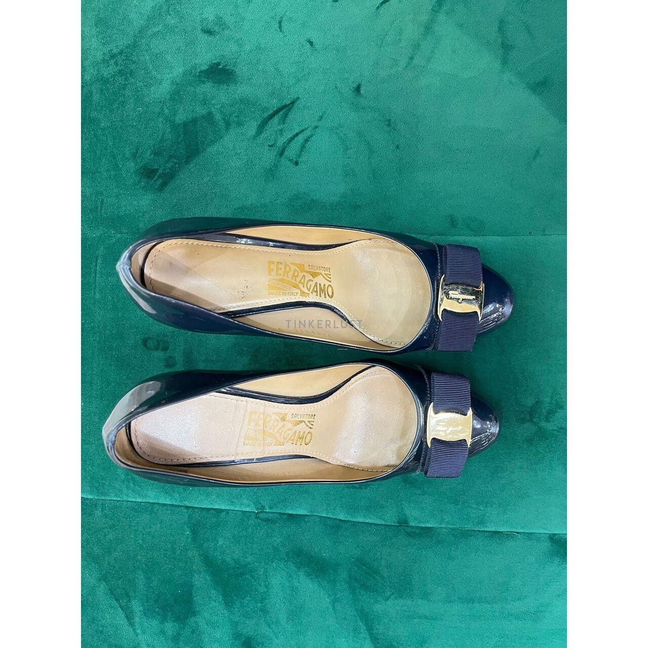 Salvatore Ferragamo Vara Pump Navy Heels