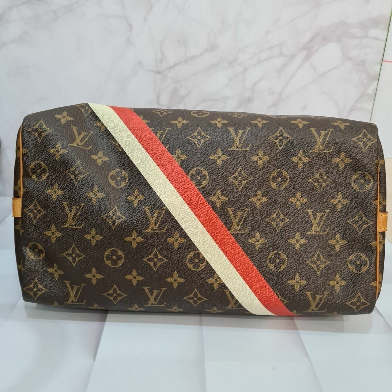 Louis Vuitton Speedy Bandouliere 35 Monogram Satchel