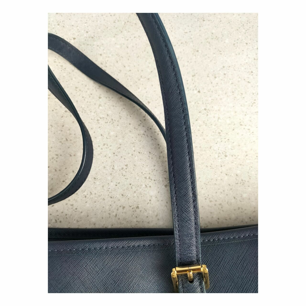 Michael Kors Jet Set Travel Medium Tote in Navy