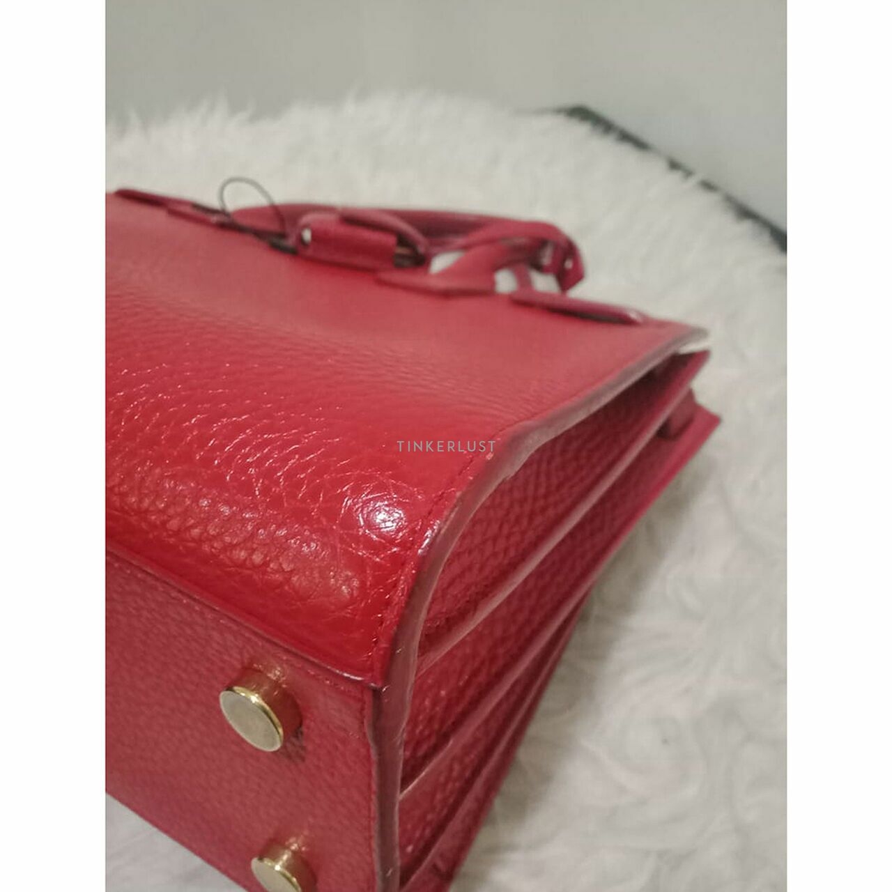 Yves Saint Laurent Sac de Jour Baby Red Lipstick Grain Leather 2016